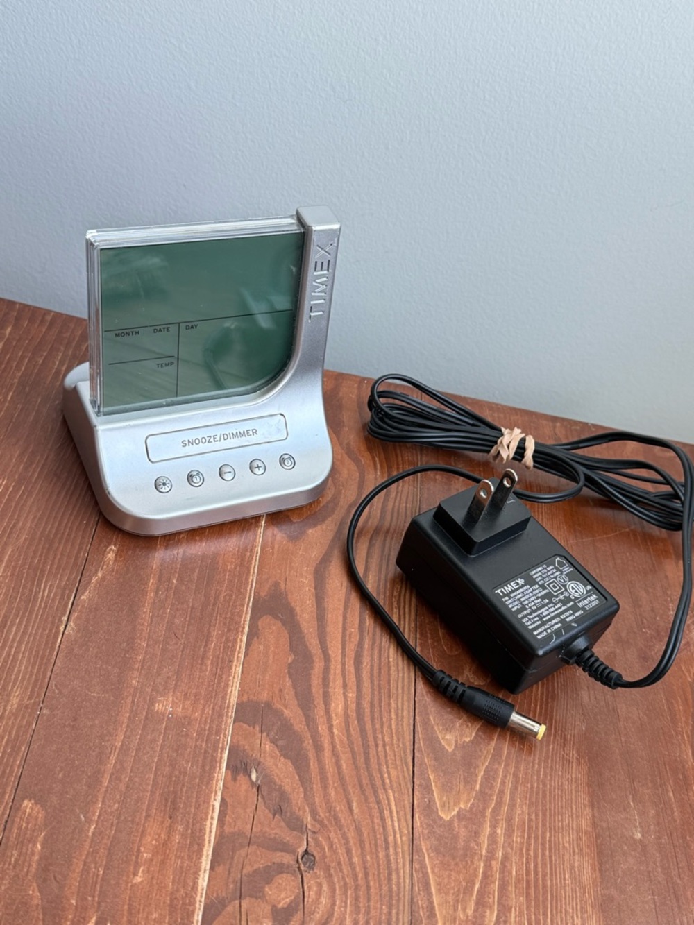 Vintage TIMEX T125 Colour Changing Alarm Clock Plug In AAA Battery Operated